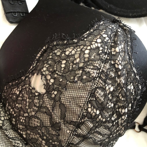 Lot of 3 Victoria secret 34d & 34DD bras - Picture 2 of 8